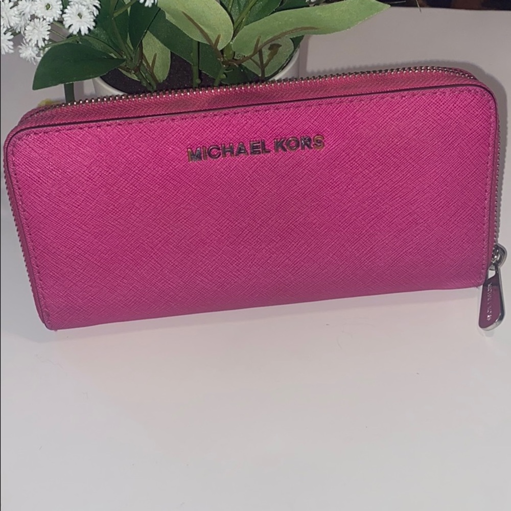 Michael Kors wallet